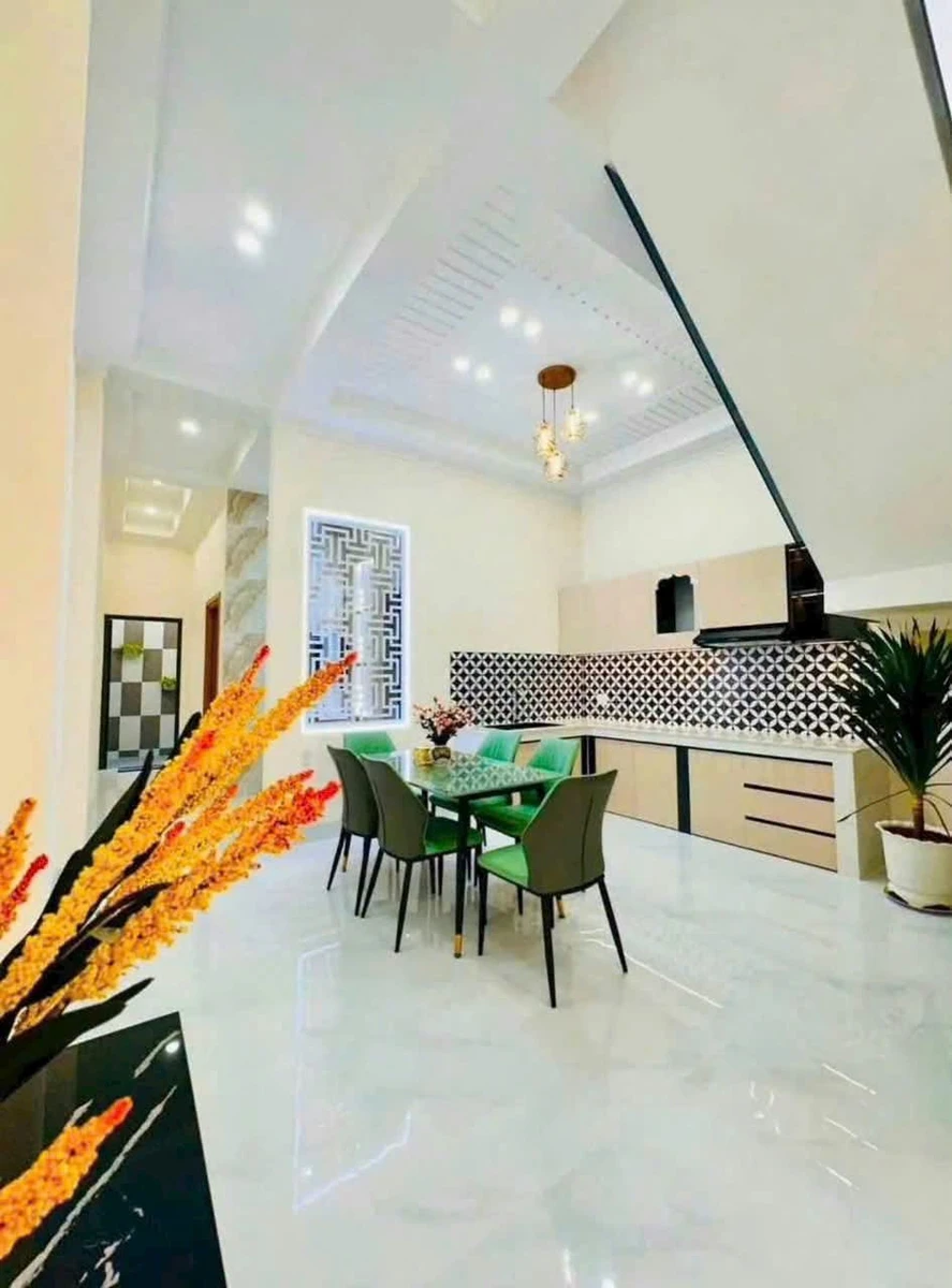 Bán nhà lầu Nguyễn Văn Linh 112m² 3 phòng, 2 tỷ 590 triệu - Ảnh thu nhỏ 3