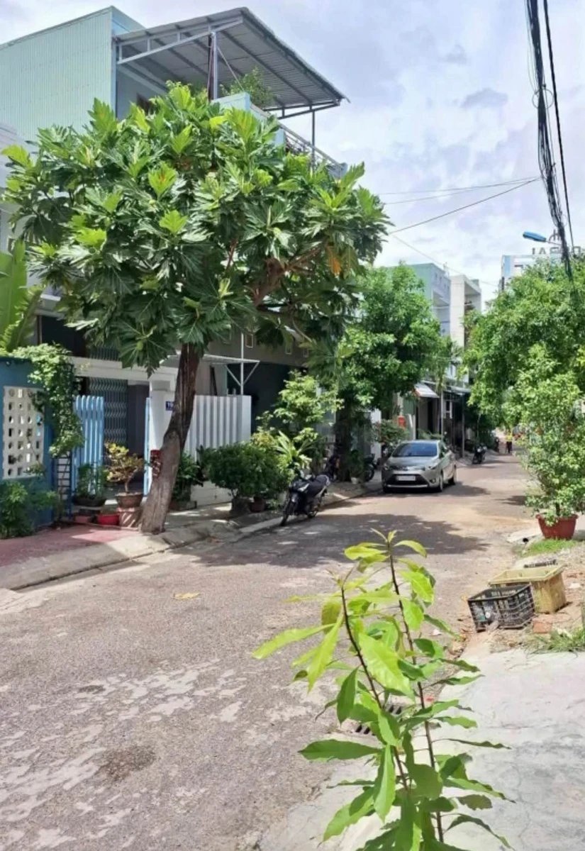 Bán nhà mặt tiền 77.6m² 3 phòng ngủ Quy Nhơn 4.65 tỷ - Ảnh 1