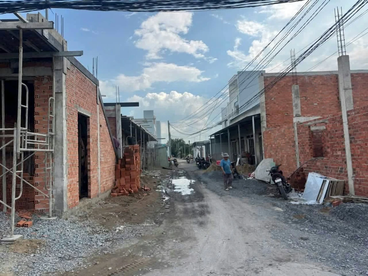 Bán đất xây trọ 5x34m (170m²) 1 tỷ 250 triệu Đức Hòa, Long An - Ảnh thu nhỏ 2
