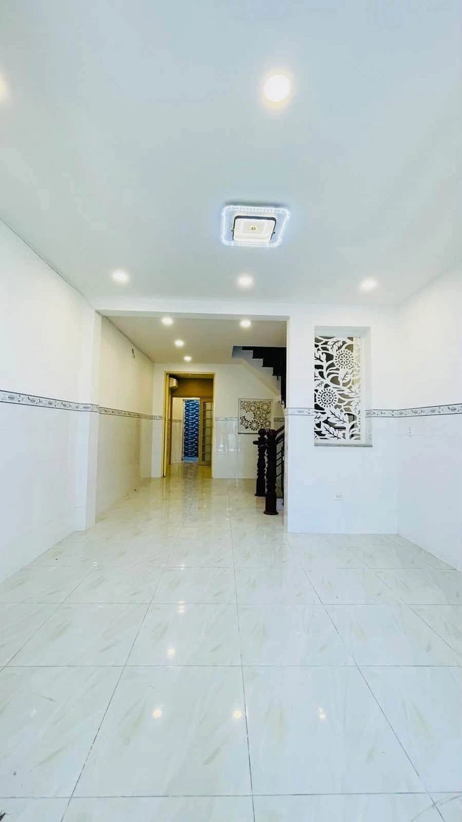Bán nhà 3 tầng 72m2 mặt tiền kinh doanh gần nhà ga T3 Tân Bình - Ảnh thu nhỏ 2