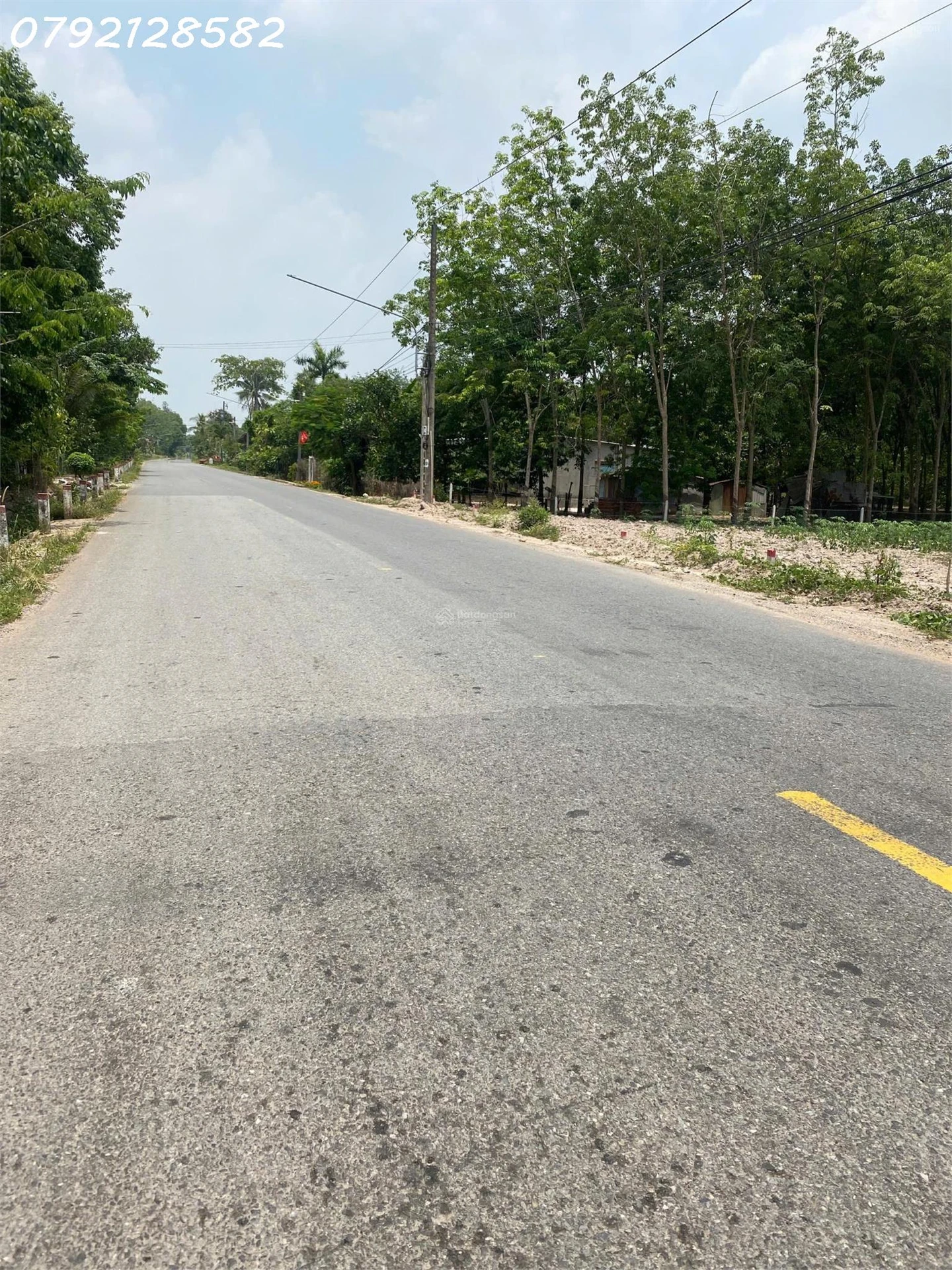 Bán đất đẹp tại đường DH722, Long Hòa, TP.HCM, DT 400m2, giá 6 tỷ - Ảnh 1