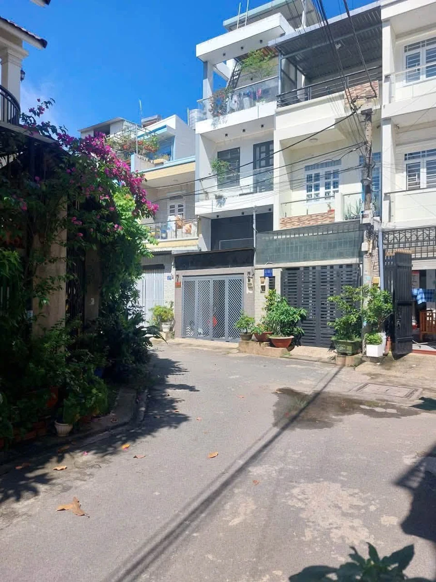 Nhà 3 tầng hẻm ô tô 8m, 56m2, Phú Hữu, 5.6 tỷ - Ảnh thu nhỏ 3