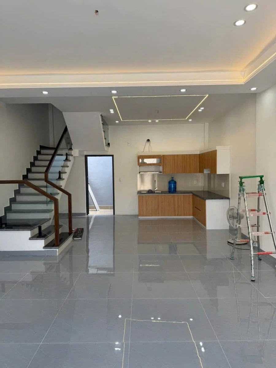 Nhà 3 tầng 88m² sân cổng riêng Đầu Vũ, Hải Phòng - Ảnh 1