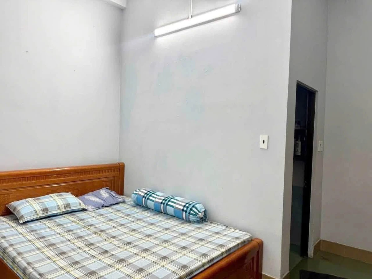 Bán nhà 62m2, 6PN, 3WC, Trường Thọ 5.5 tỷ - Ảnh thu nhỏ 4