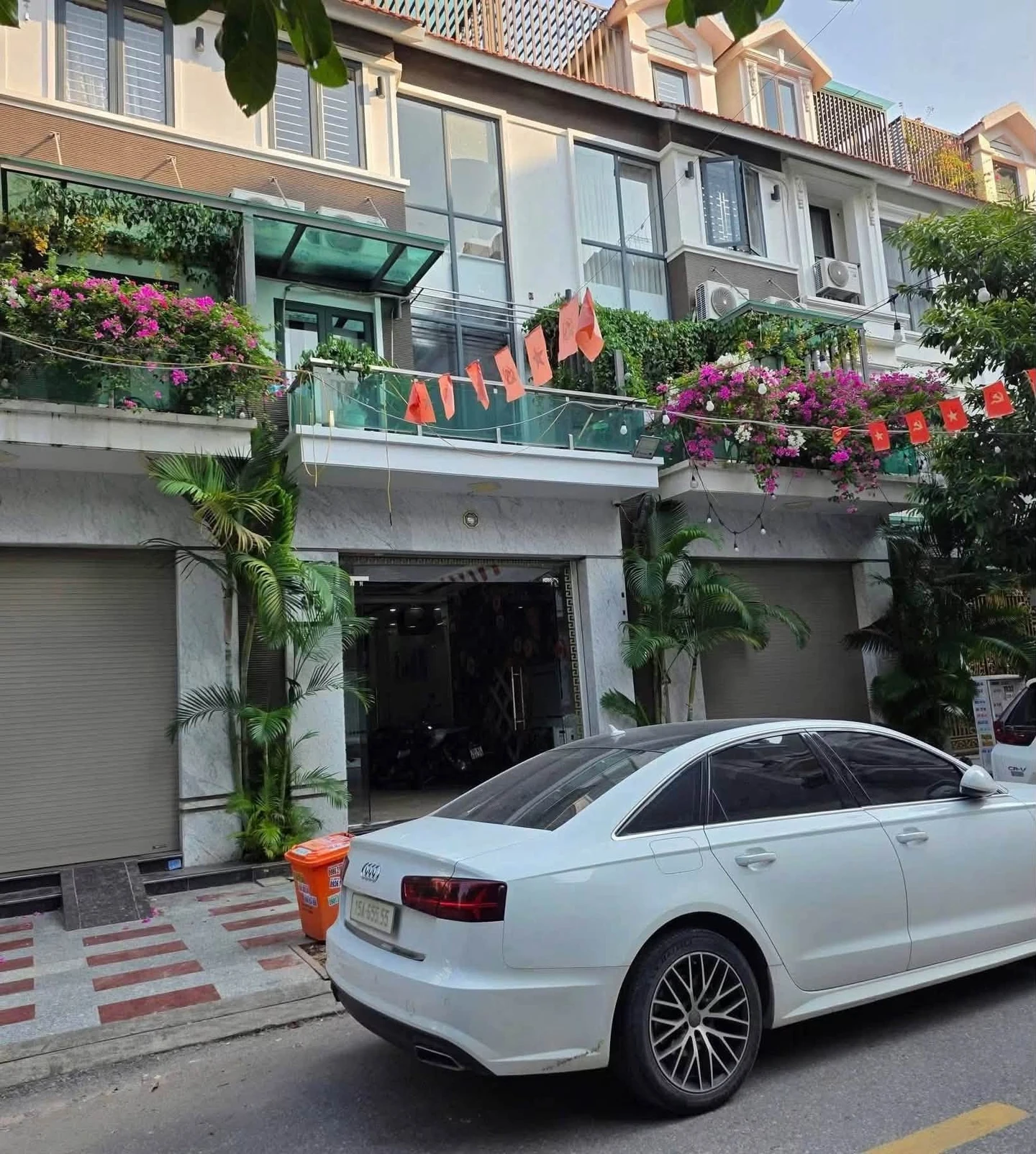 Bán nhà 4 tầng mặt phố Hoàng Ngọc Phách 104.6m2, 11.8 tỷ - Ảnh 1
