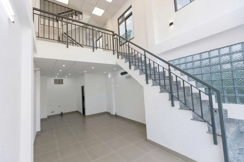 Cho thuê nhà mặt tiền Huỳnh Tịnh Của, Quận 3, 99m² - Ảnh thu nhỏ 3