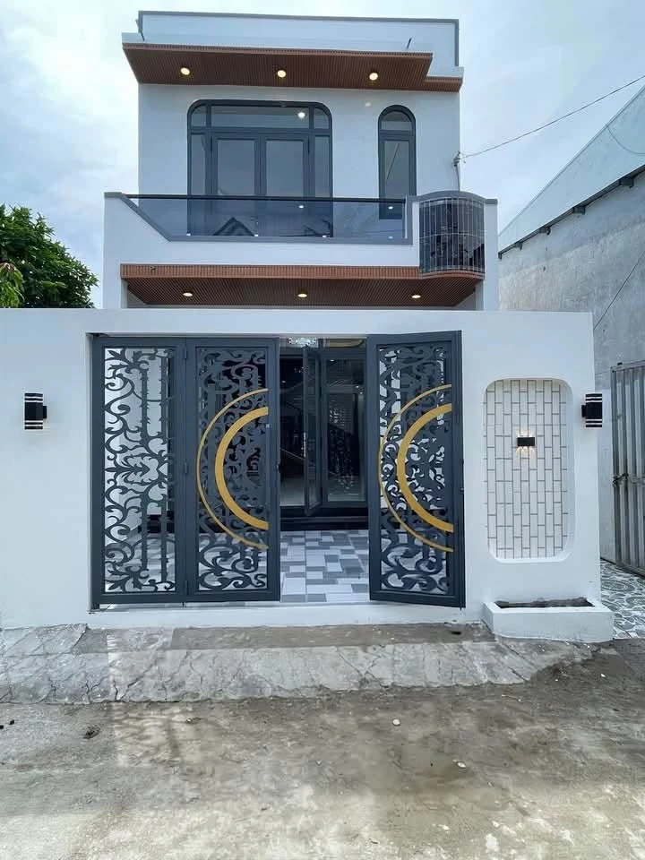 Bán nhà trệt 1 lầu hẻm ô tô Nguyễn Bỉnh Khiêm, 83,75m² - 2 tỷ 90 triệu - Ảnh 1