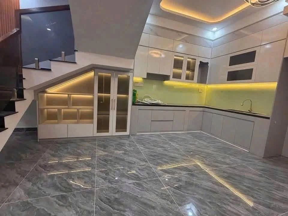 Bán nhà 2 lầu 100m2 gần Cây Xăng Đức Hưng, Biên Hòa 2 tỷ - Ảnh thu nhỏ 4