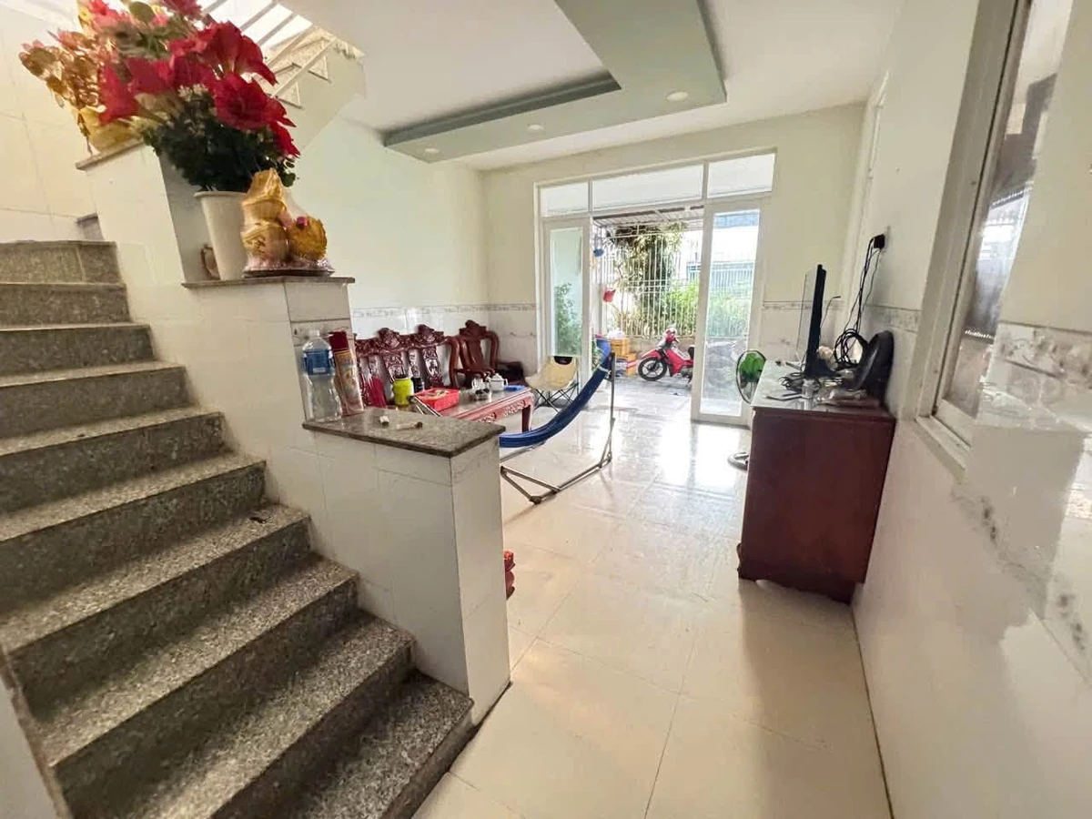 Bán nhà 1 trệt 1 lửng 150m2 Phan Thiết, 4 tỷ - Ảnh thu nhỏ 5