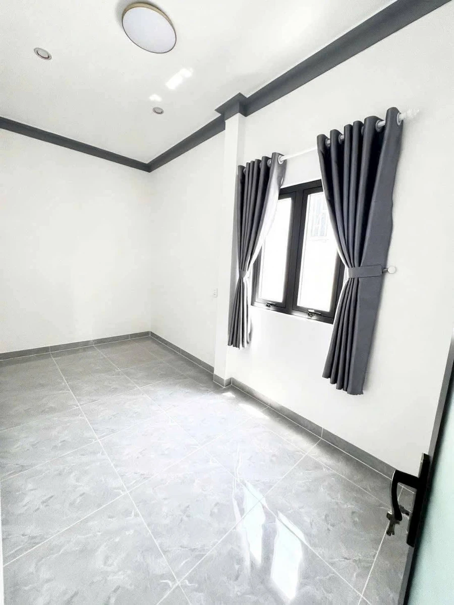 Bán nhà 3 phòng ngủ 4,3x20,5m hẻm Lê Hồng Phong, Phường Thủ Dầu Một giá 3,8 tỷ - Ảnh thu nhỏ 4