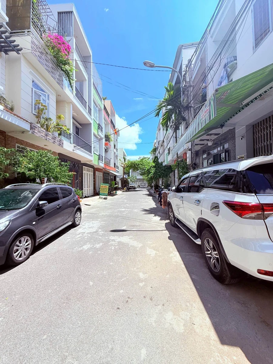 Cho thuê nhà 3 tầng 4 phòng ngủ Phước Long Nha Trang 22 triệu/tháng - Ảnh thu nhỏ 2
