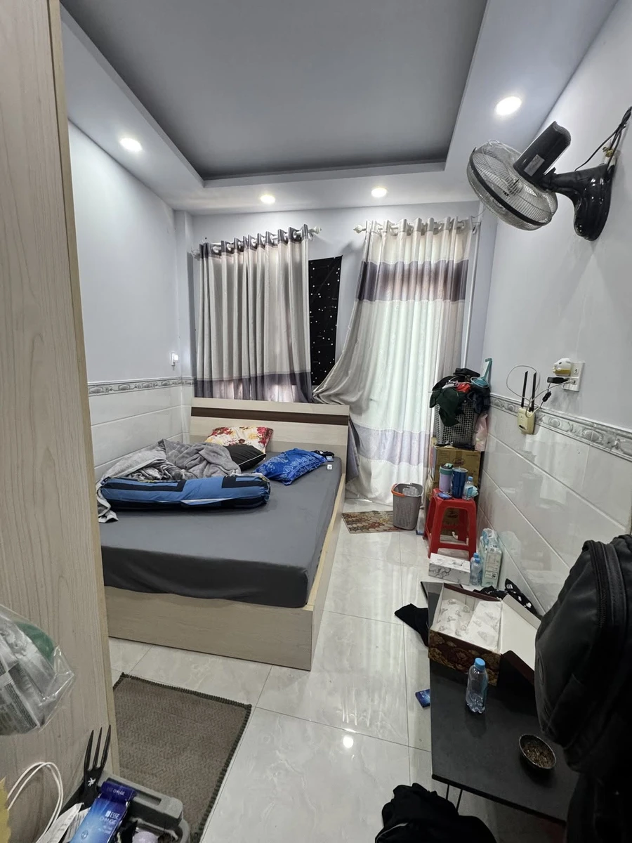 Bán nhà hẻm xe hơi Lạc Long Quân, Quận 11, 32m², 5 tầng, 4PN, nhỉnh 5 tỷ - Ảnh 1