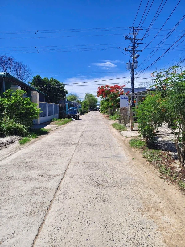 Bán đất 300m² mặt tiền bê tông Hồng Sơn, Bình Thuận