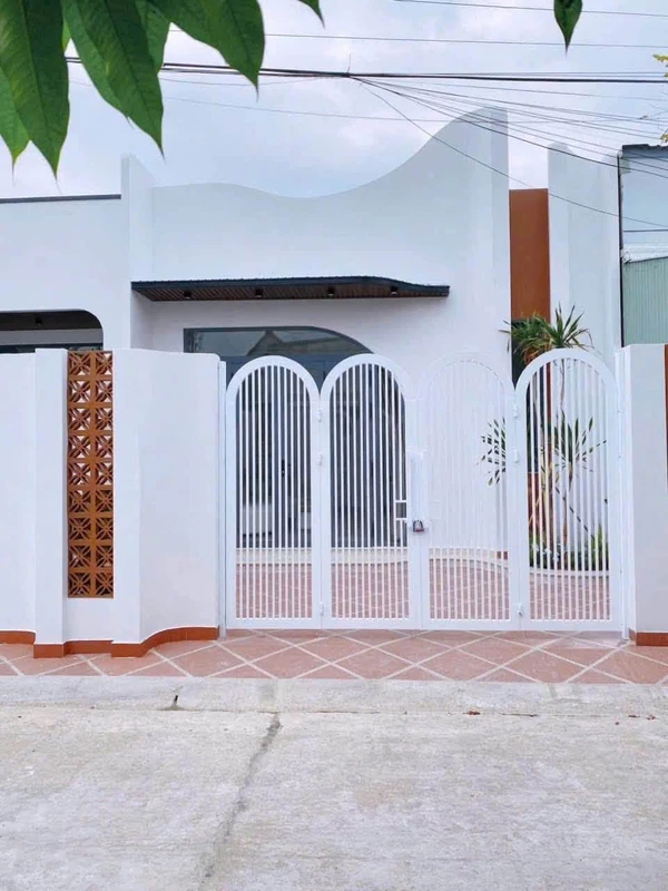 Bán nhà trệt 6x14m, 3 phòng ngủ, nở hậu, nhánh Nguyễn Huy Tưởng, Rạch Giá