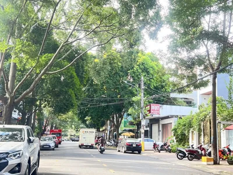 Bán shophouse mặt tiền Nguyễn Trãi Buôn Ma Thuột 30m² 6 tỷ 350