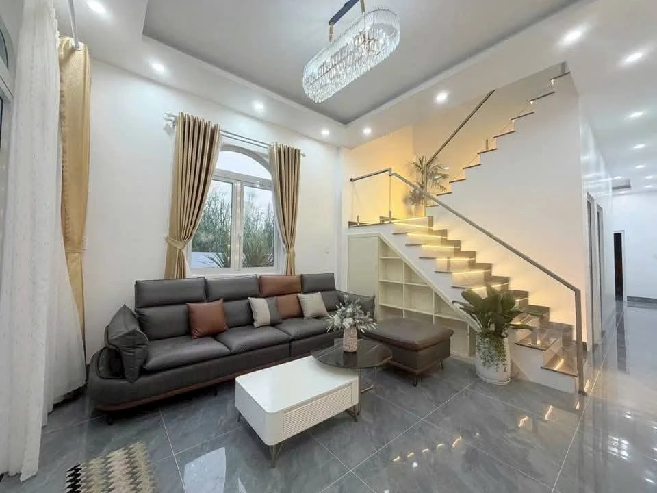 Bán nhà sân vườn 230m2, 3PN Rạch Giá, Kiên Giang - Ảnh thu nhỏ 4