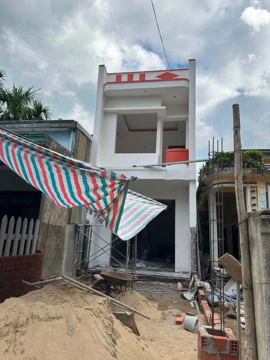Bán nhà 3 phòng ngủ 117m2 Nguyễn Chí Thanh Quận 1 - Ảnh 1