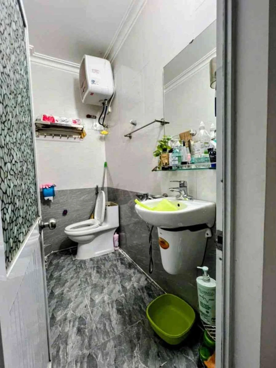 Bán nhà 69 m² 4 phòng ngủ 3 tỷ 150 triệu Tân Bình - Ảnh thu nhỏ 2