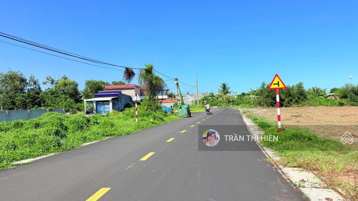 Quá rẻ - đất biển Lộc An - cách bãi tắm Lộc An 700m - ngay chợ - trường học - DT 456m2 - 11x42m - Ảnh thu nhỏ 3