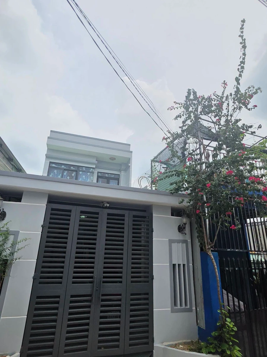 Bán nhà 1 trệt 1 lầu 110m2, 3 phòng ngủ, khu 3 Phú Hòa, Thủ Dầu Một, Bình Dương - Ảnh 1