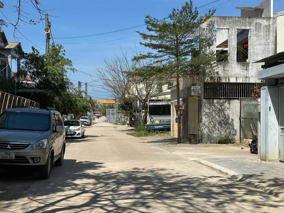 Bán lô đất 200m2 mặt tiền Phạm Văn Đồng, Huế - Ảnh thu nhỏ 3