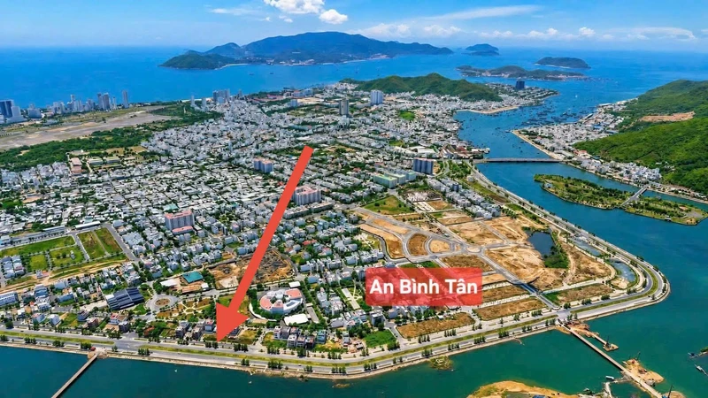 Bán biệt thự 300m² view sông Nha Trang 19,5 tỷ