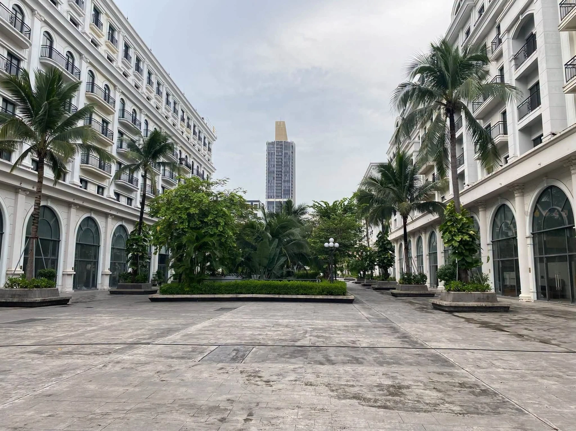 Bán shophouse Marina Square Hạ Long 182m2, 23,5 tỉ - Ảnh 1