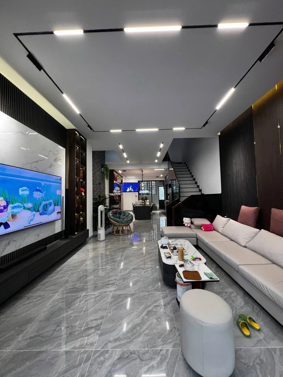 Bán nhà 3 tầng mặt tiền 100m² Bùi Thiện Ngộ, Đà Nẵng 7 tỷ - Ảnh thu nhỏ 3