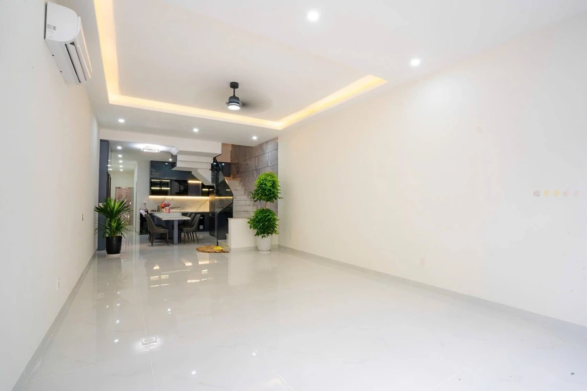 Bán nhà 3 tầng 103m² Phùng Tá Chu, Sơn Trà, Đà Nẵng 15,5 tỷ - Ảnh 1