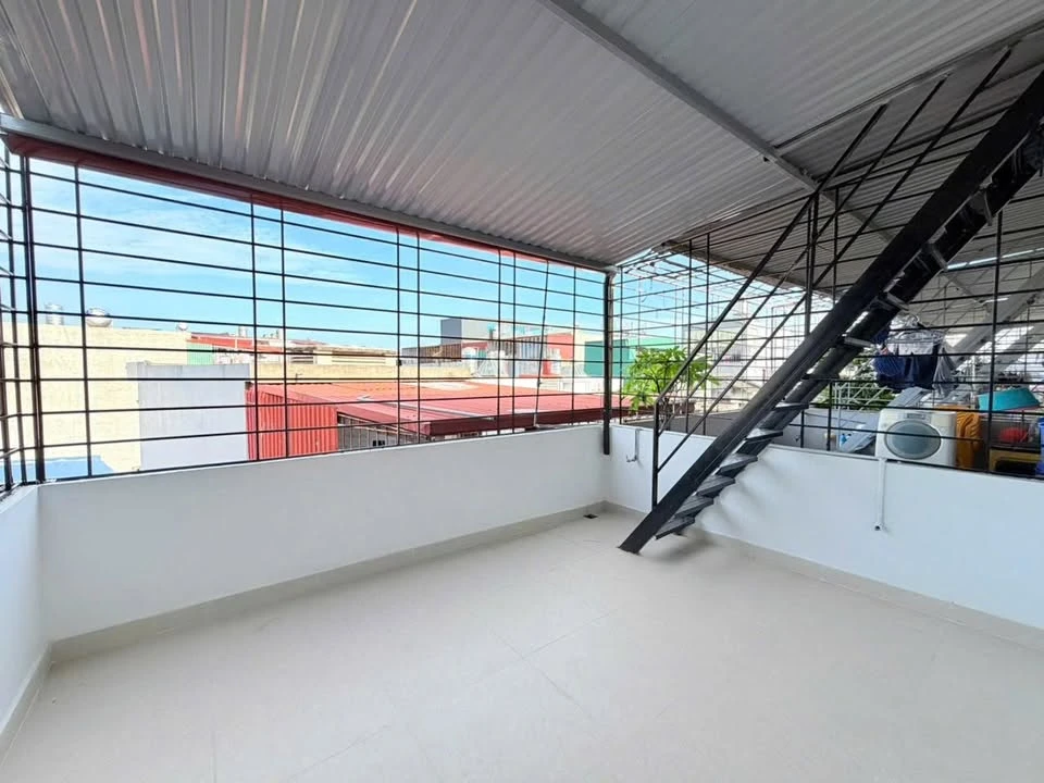 Bán nhà 4 tầng mới 40.6m² Tân Phú, giá 4.8 tỷ - Ảnh thu nhỏ 2