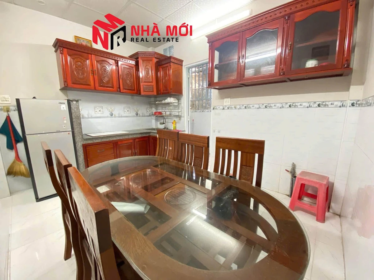 Bán nhà mặt tiền chợ Phường 8, Cà Mau, 85,2m², 3 PN, có nội thất - Ảnh thu nhỏ 5