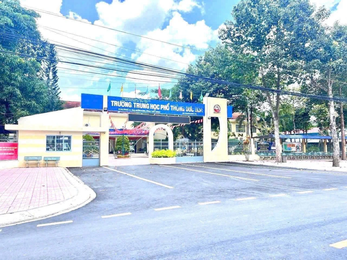 Bán đất thổ cư 4,5x29m mặt tiền bê tông, sổ hồng riêng, giá 1,35 tỷ tại Đức Hòa, Long An - Ảnh 1