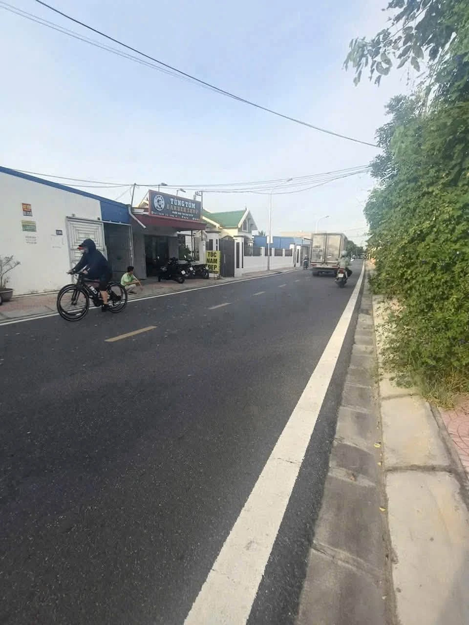 Bán dãy nhà trọ mặt đường Tràng Dương, Hải Phòng, 183m2, hơn 4 tỷ - Ảnh 1