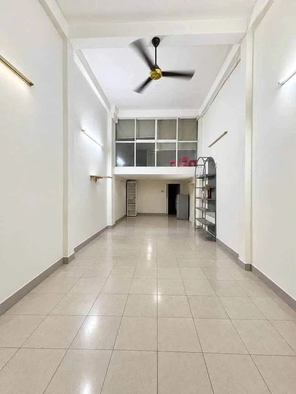 Cho thuê nhà hẻm xe hơi 52,5m² 4PN 5WC Lê Văn Sỹ