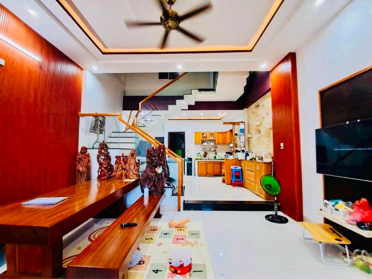 Bán nhà 2 tầng kiệt ô tô 40 Nguyễn Huy Tưởng, 70m2, 3 phòng ngủ, giá 3,95 tỷ - Ảnh thu nhỏ 2
