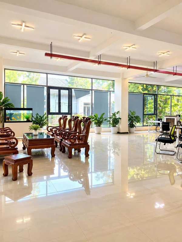 Cho thuê tầng 2, 300m2, 9 triệu/tháng, Lê Duẩn