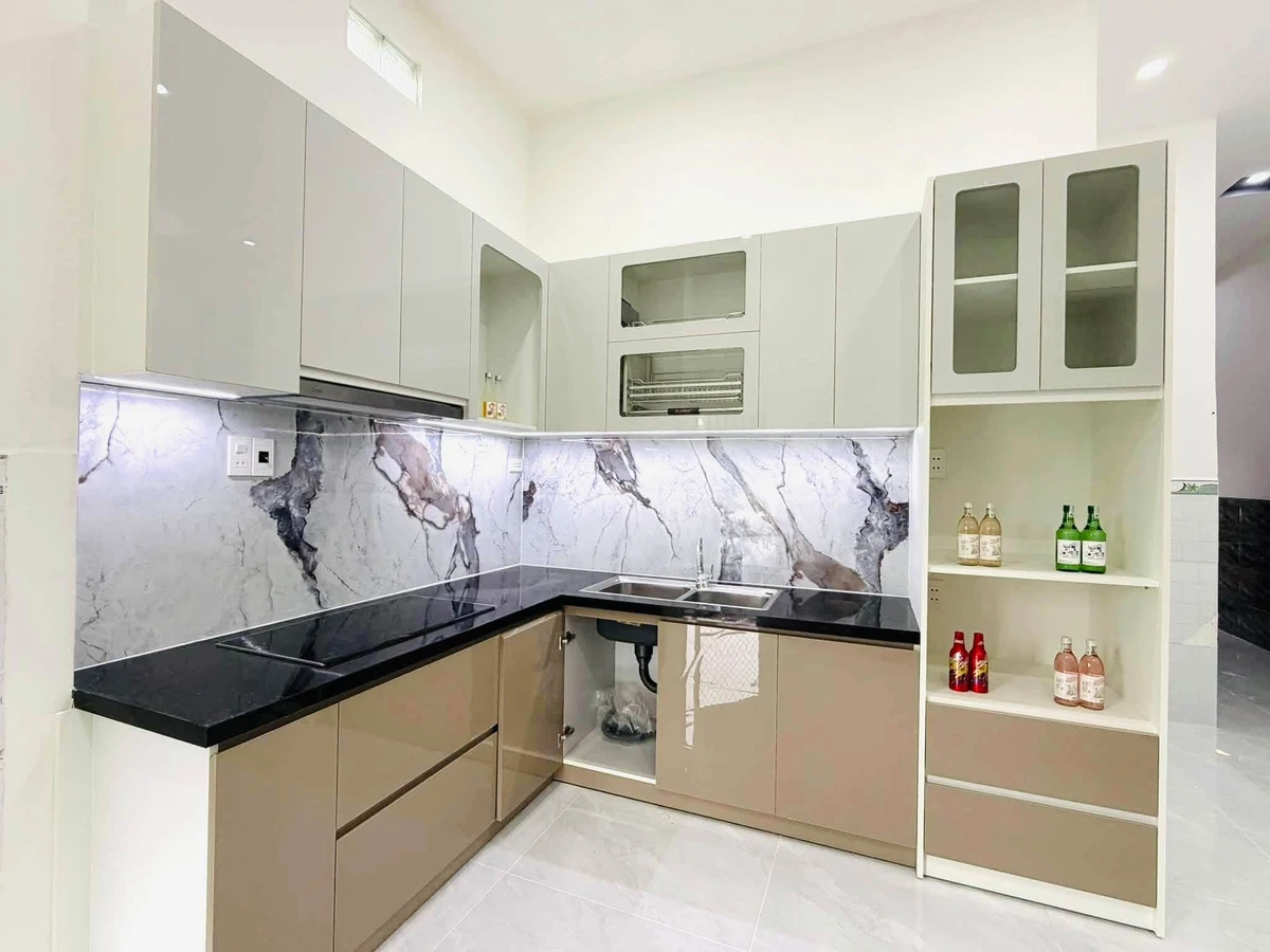 Bán nhà 2 tầng mặt tiền 7m5 3PN 95m2 Quận 4 - Ảnh thu nhỏ 4