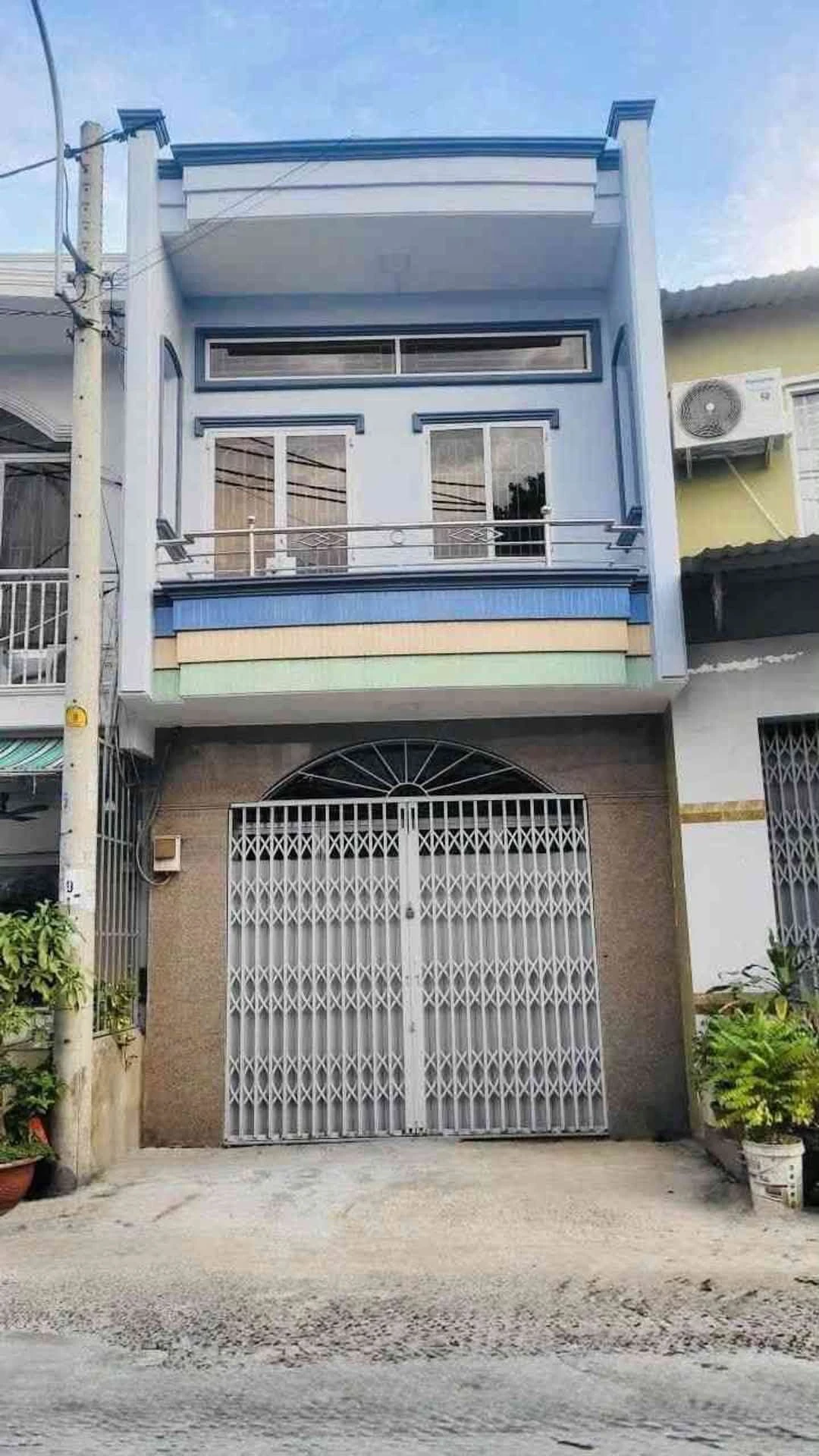 Bán nhà mặt tiền 36m² Tân Phú, sát Đầm Sen, 4 tỷ - Ảnh 1