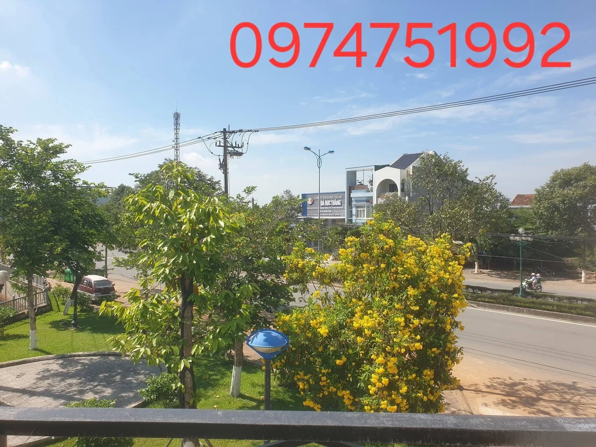 Bán nhà 3 tầng 315m² mặt tiền Trường Chinh, Quảng Ngãi - Ảnh thu nhỏ 2