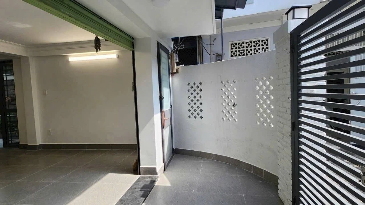 Bán nhà hẻm xe hơi 4 tầng 60m² Lê Quang Định, Bình Thạnh 9.6 tỷ - Ảnh thu nhỏ 2
