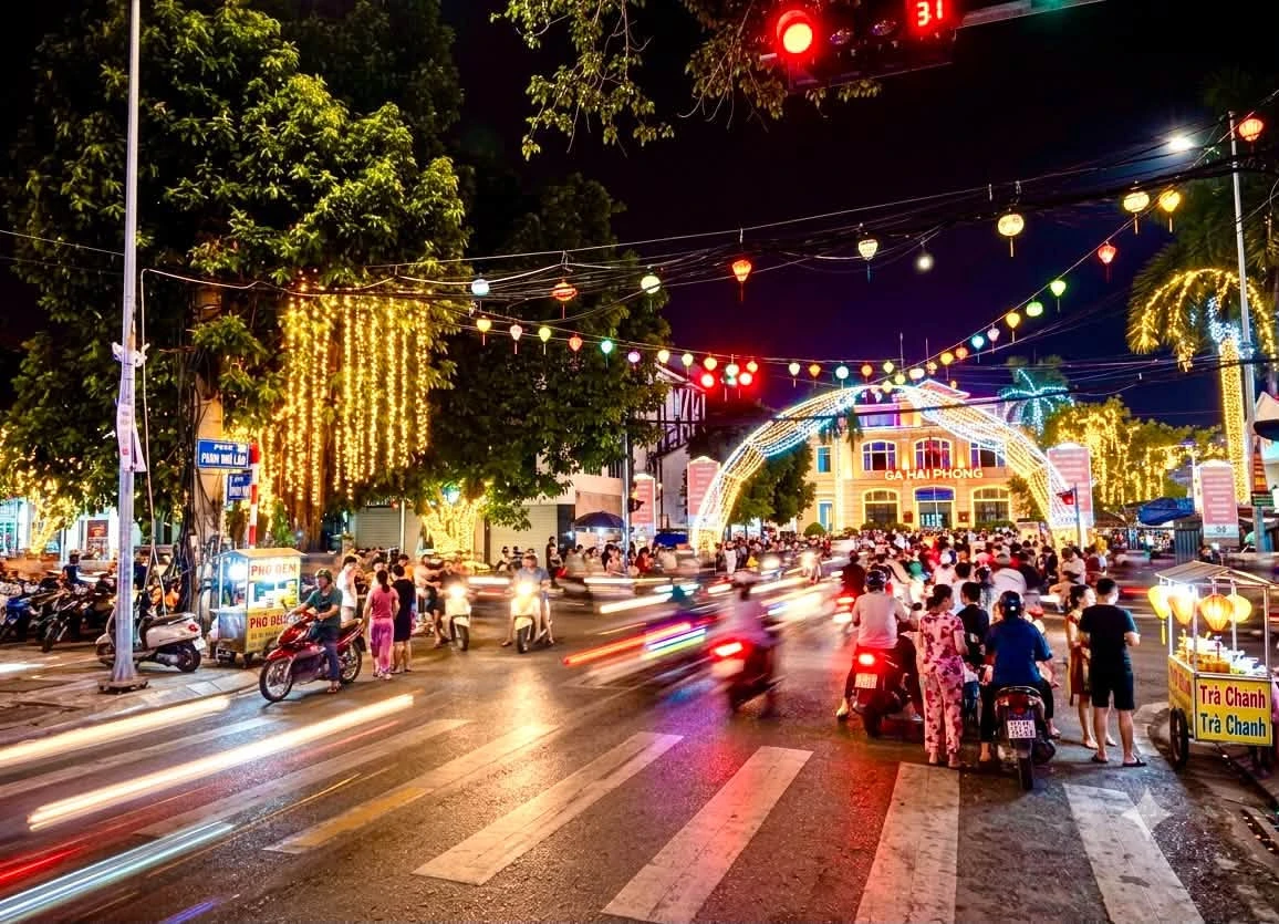 Bán nhà mặt đường Phạm Ngũ Lão 100m 4 tầng 20 tỷ - Ảnh thu nhỏ 2