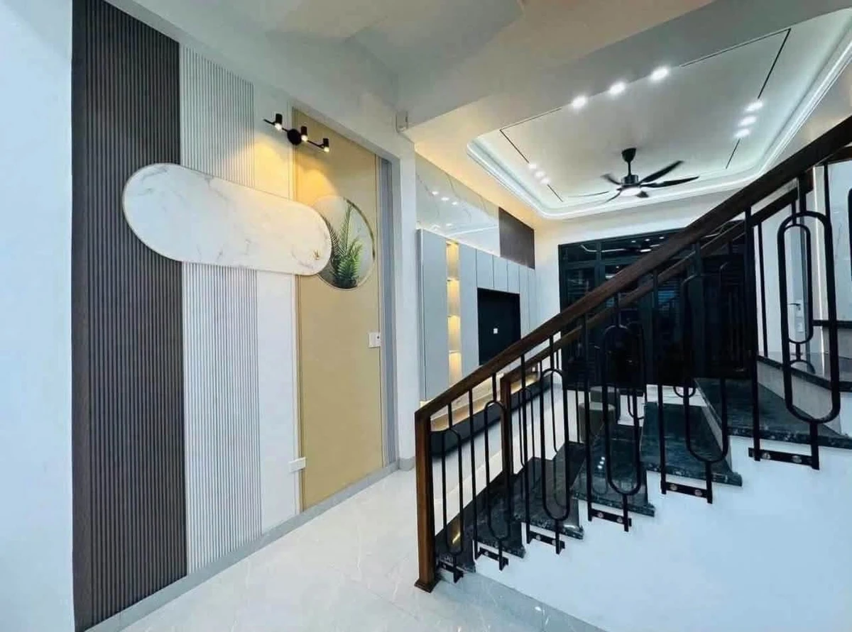Bán nhà 3 tầng 41m2 mặt tiền 4m Hải Dương 2 tỷ - Ảnh thu nhỏ 3
