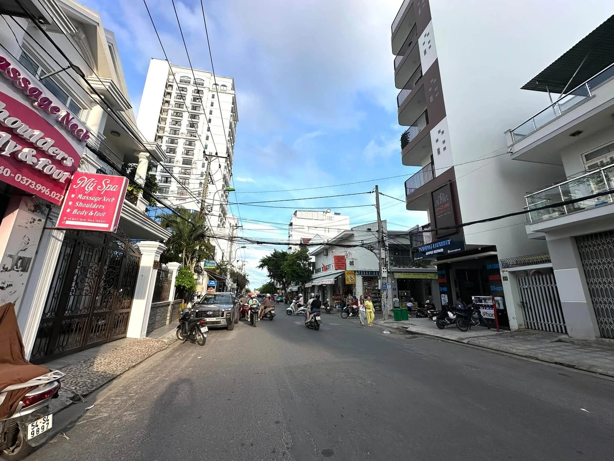 Bán nhà 3 tầng 104m2 mặt tiền Bắc Sơn, Nha Trang 19.9 tỷ - Ảnh thu nhỏ 2