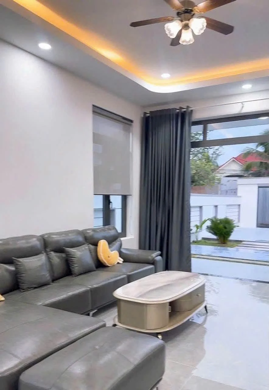 Bán nhà 3 phòng ngủ 400m² mặt tiền Tân Thành - Ảnh 1