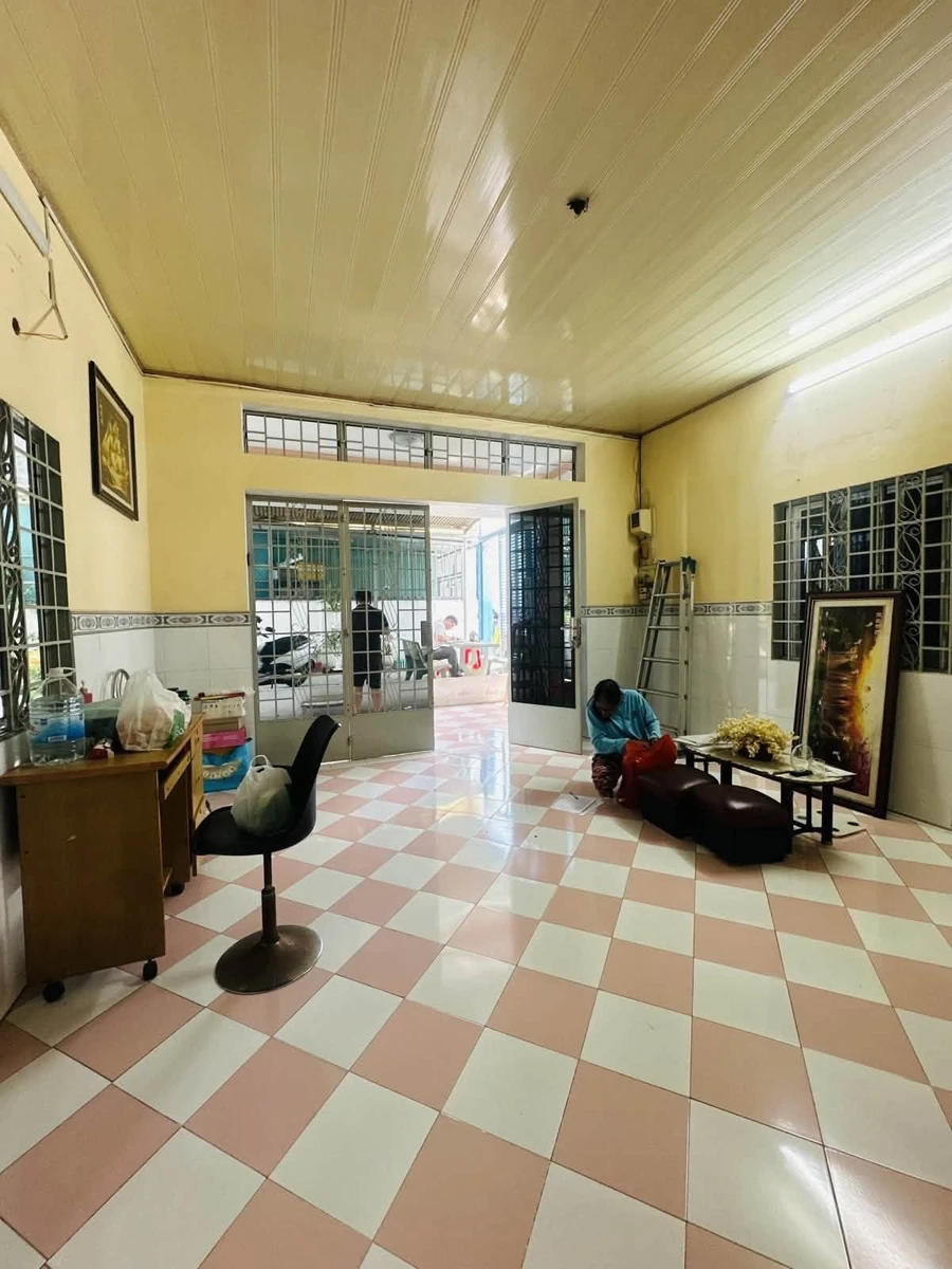 Bán nhà C4 176m2 ngang 9.5m Linh Tây Thủ Đức, 8 tỷ - Ảnh thu nhỏ 2