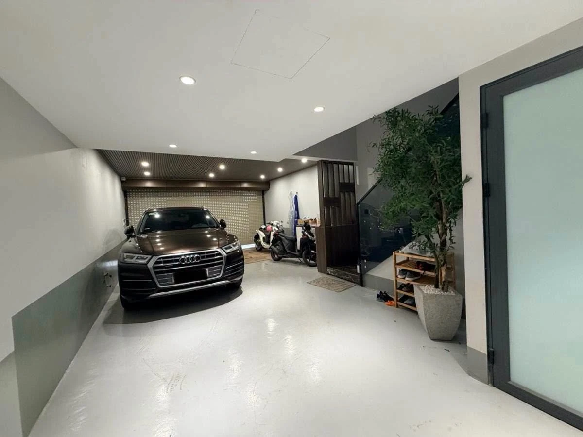 Bán biệt thự 5 tầng 9 PN 100m² Nguyễn Chí Thanh 15.3 tỷ - Ảnh thu nhỏ 3