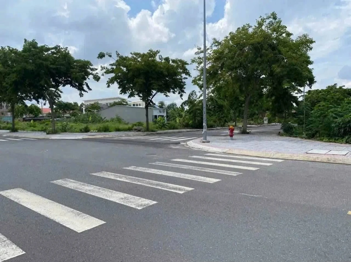 Bán lô đất góc 2 mặt tiền Phan Bội Châu, Long Tâm, Bà Rịa, 134,4m2, giá 3,6 tỷ - Ảnh 1