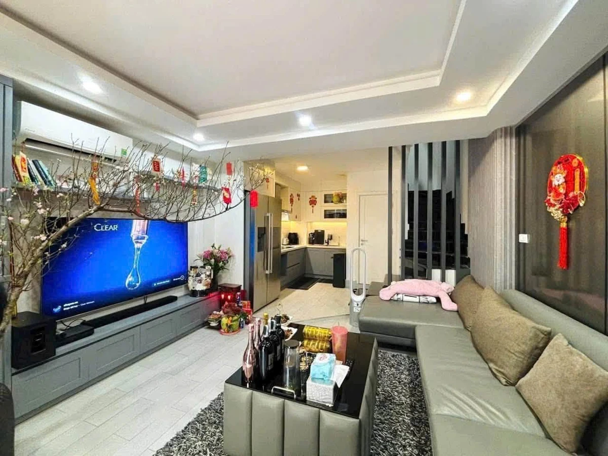 Bán nhà phố 4 tầng, 30m² 7,65 tỷ trên Lê Văn Sỹ - Ảnh 1
