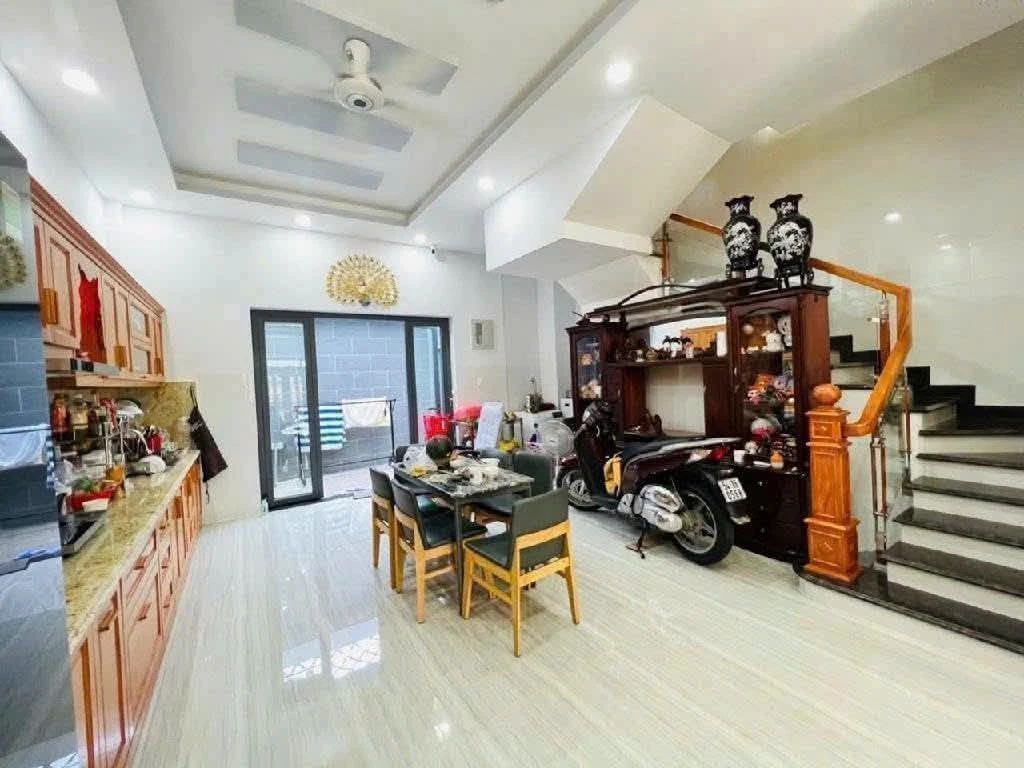Bán nhà 3 tầng 96m2 nhỉnh 9 tỷ Quận 2 - Ảnh thu nhỏ 3