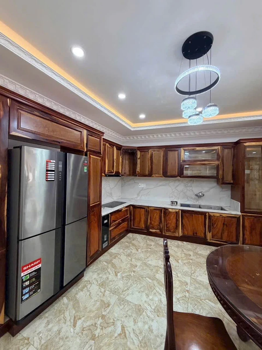 Bán nhà 300m² đường Cao Đạt, 7.4 tỷ - Ảnh thu nhỏ 4